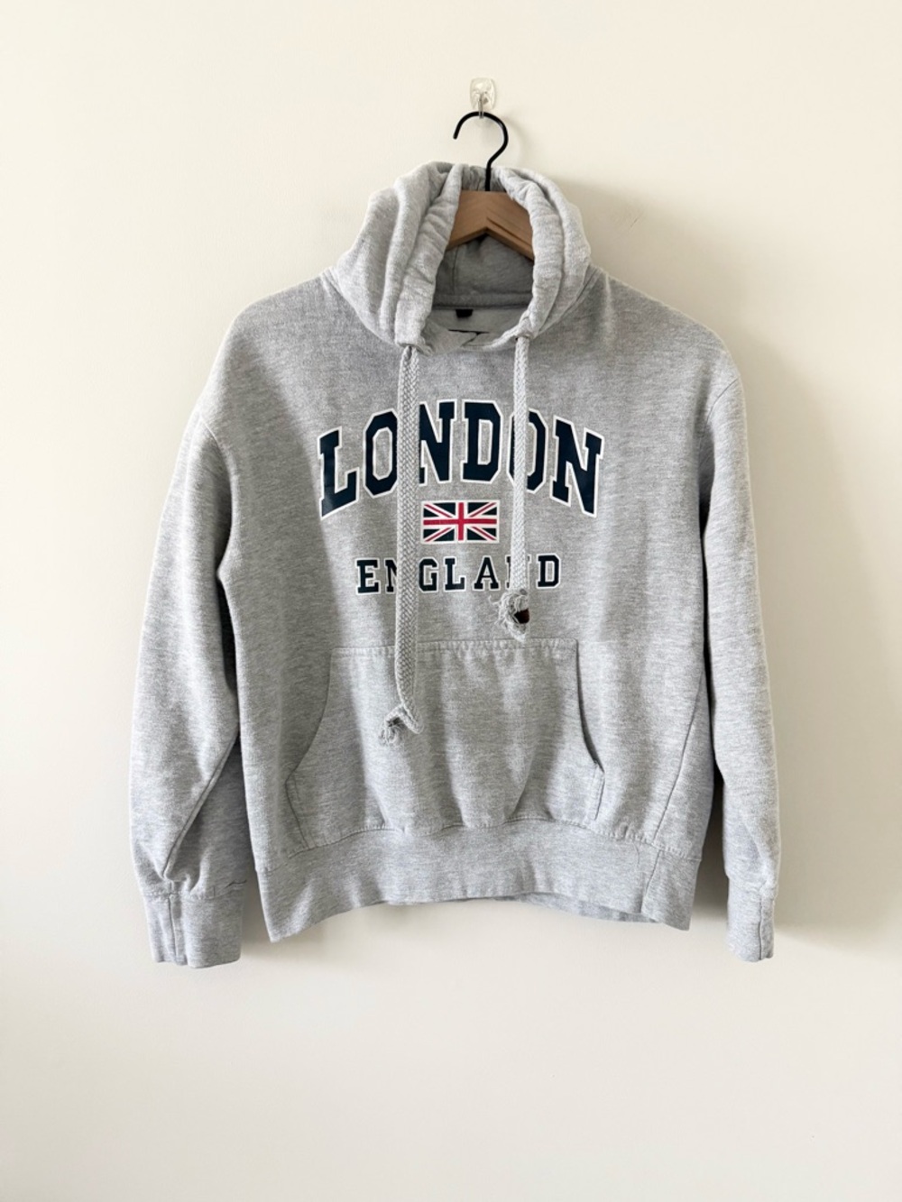 London England Grey Cotton Hoodie with Flag Graphic Size M